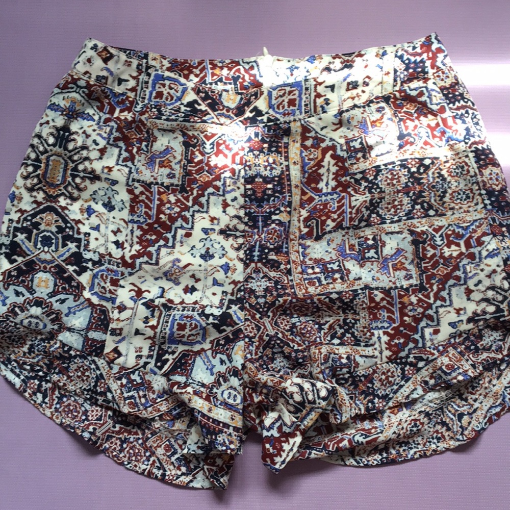 Flowy shorts